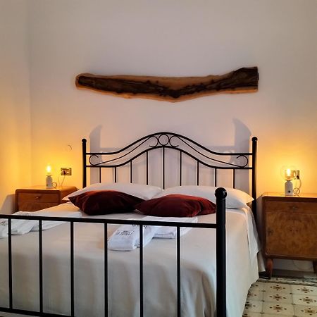 Bed and Breakfast Le Scale Di Pietra Конверсано Экстерьер фото